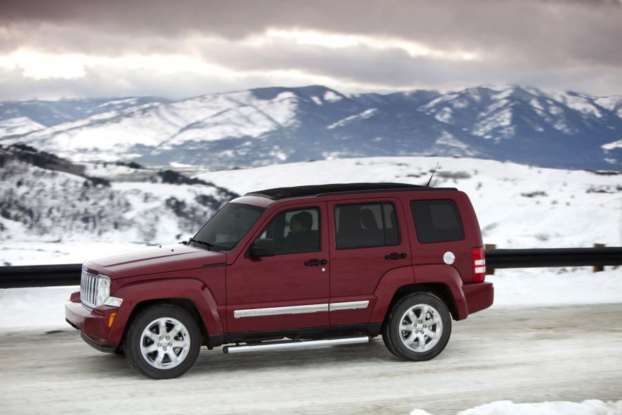  Jeep Liberty 2011 года  (фото 6 из 16)